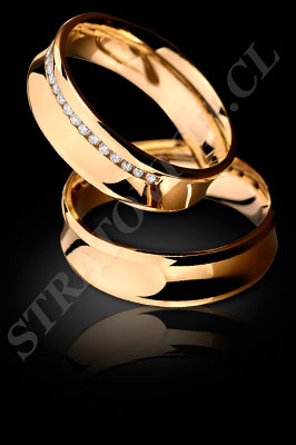 ARGOLLAS de MATRIMONIO de oro amarillo de 18 kilates con brillantes (El modelo: AM0096). Santiago, Chile, Ñuñoa